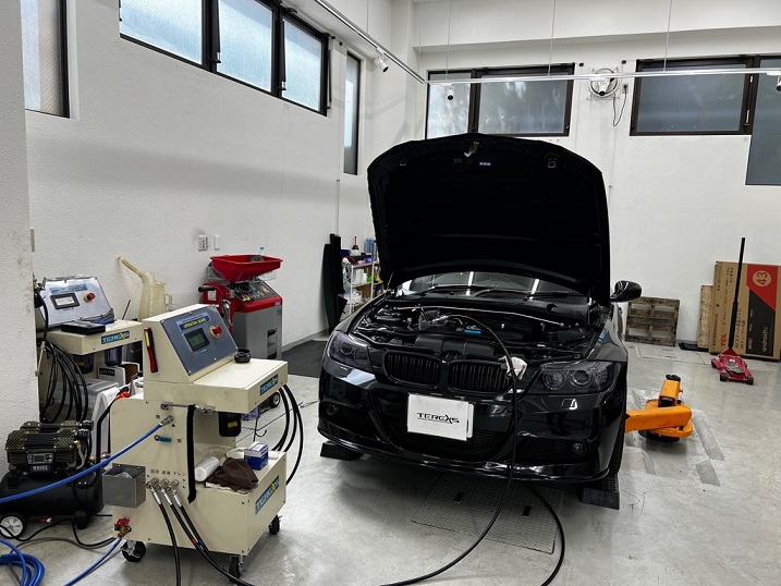 BMW E90 整備 TEREXS エンジン内部洗浄 オイル交換