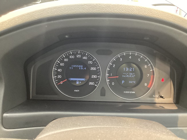 VOLVO ボルボ V70 3.2L TEREXS エンジン内部洗浄 オイル交換