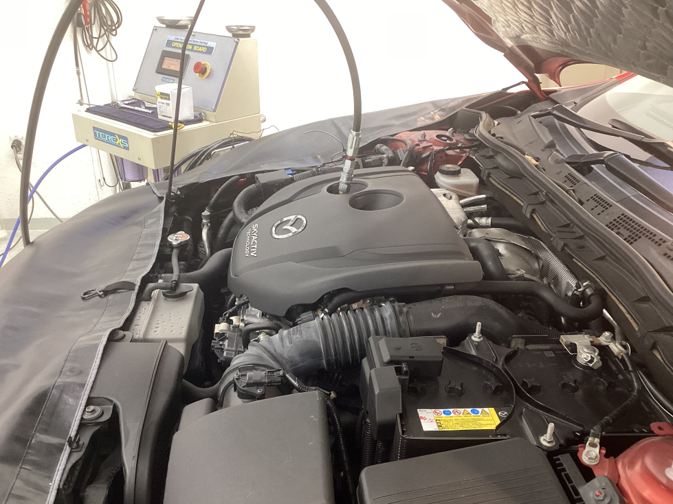 アテンザ スカイアクティブD 油圧低下 DPF詰まりとオイル汚れが酷い⁈ GJ2AW スカイアクティブDエンジンはTEREXSエンジン内部洗浄で静かで快適なエンジンが蘇る！