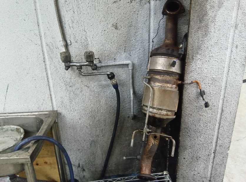 ハイエース 200系 KDH201V 1KD DPF DPR 詰まり チェックランプ点灯 DPFランプ点滅 手動再生 強制PM燃焼 セレストケア DPF洗浄(郵送)
