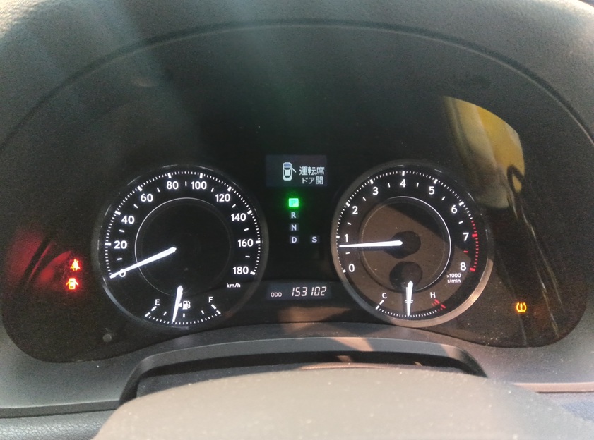 レクサス IS250C 過走行のレクサスにエンジン内部洗浄って？ 過走行車両にセレストケアエンジン内部洗浄をすることで、体感できるほどシャキッと気持ち良いエンジンに変化！