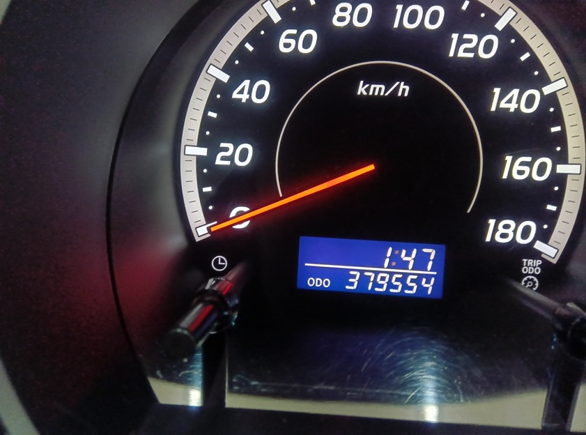 トヨタ ハイエース 過走行のガソリン車でもエンジン内部洗浄は可能？ エンジンに優しいセレストケアなら大丈夫！ エンジン内部洗浄して新車時の様な走行性能向上を！