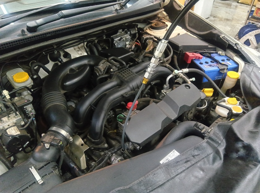 スバル XV  実際エンジン内部洗浄ってどんな効果があるの？ とにかくエンジンが静かで滑らかになります！ 空燃比を適正化、アクセルの踏み込み量が減るから燃費にも貢献。