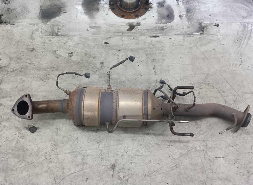 ハイエース 200系 KDH201V 1KD DPF DPR 詰まり チェックランプ点灯 DPFランプ点滅 手動再生 強制PM燃焼 セレストケア DPF洗浄