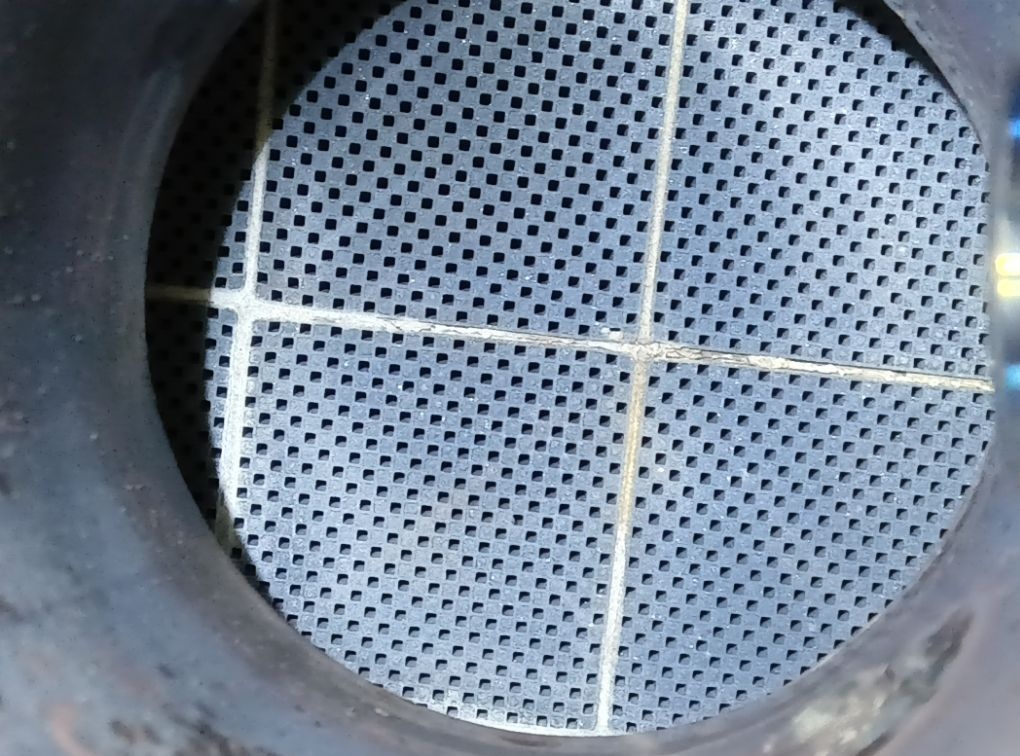 メルセデス ベンツ V220d DPF (ディーゼルパティキュレートフィルタ―)洗浄